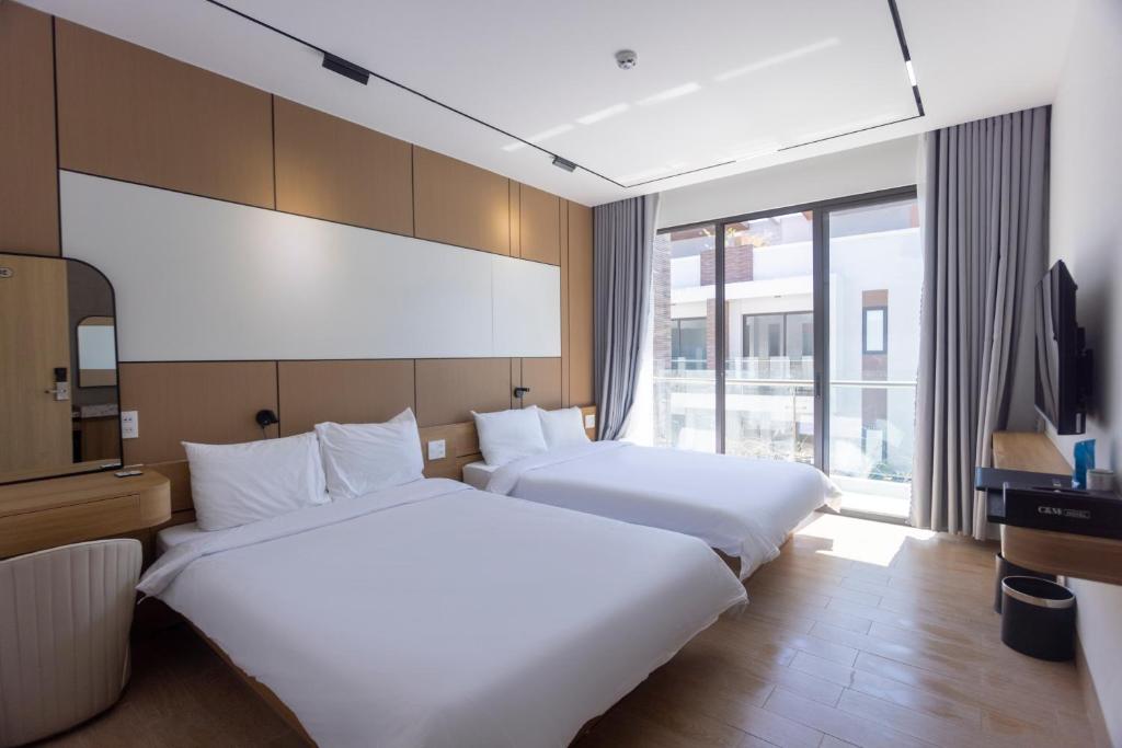 C&M Hotel