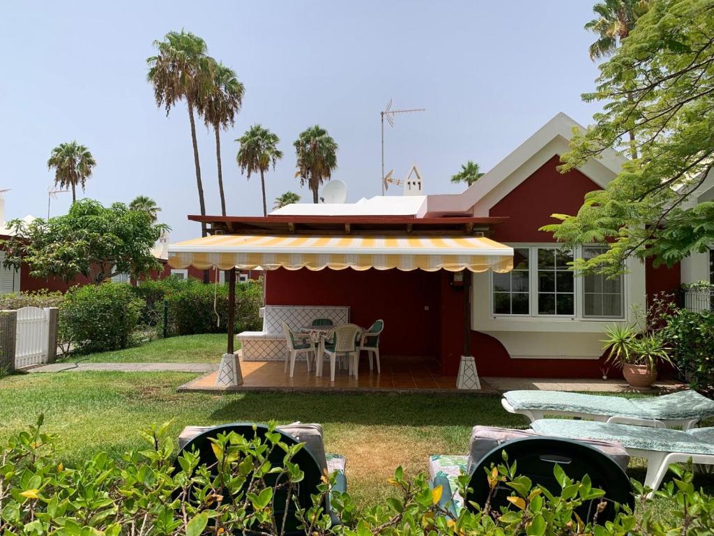 Bungalow with great garden, los Tunos - 2