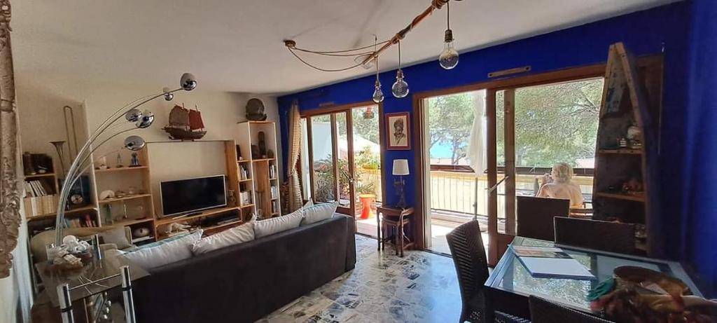 Vue Mer appartement d'exception 3 min à pied de la plage des Sablettes - 1