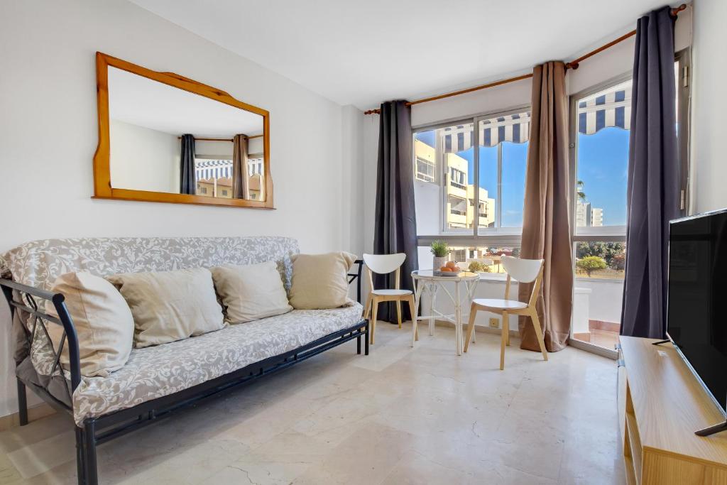 Vistamarina 202B By IVI Real Estate - 3