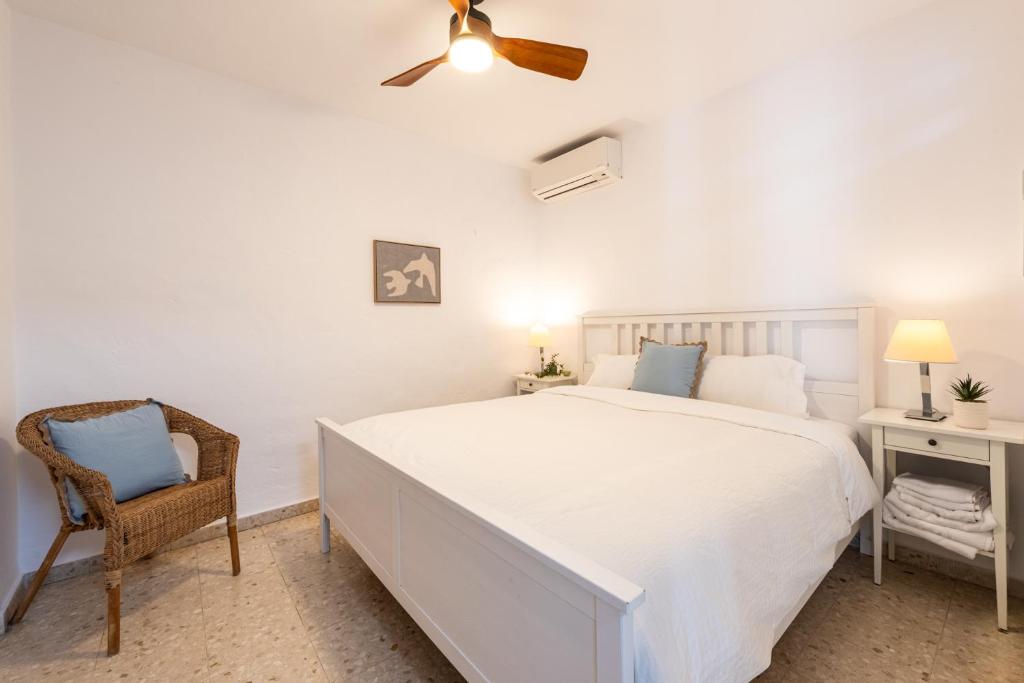 Traditional Spanish Villa in heart of Estepona - Zest Real Estate - 4