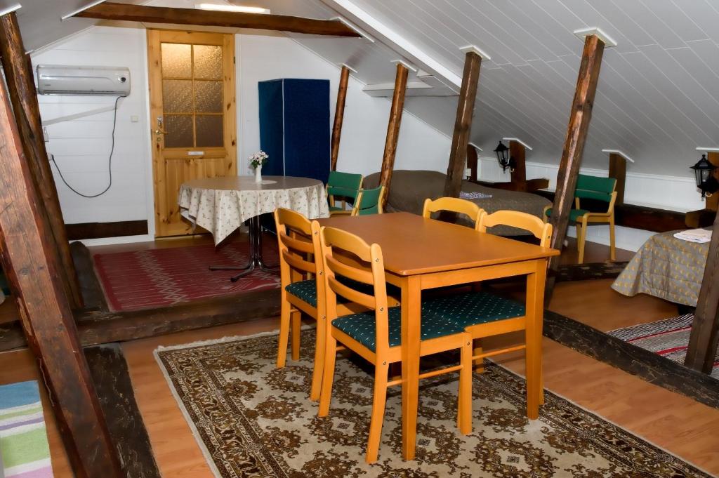 Kartano Hostel photo