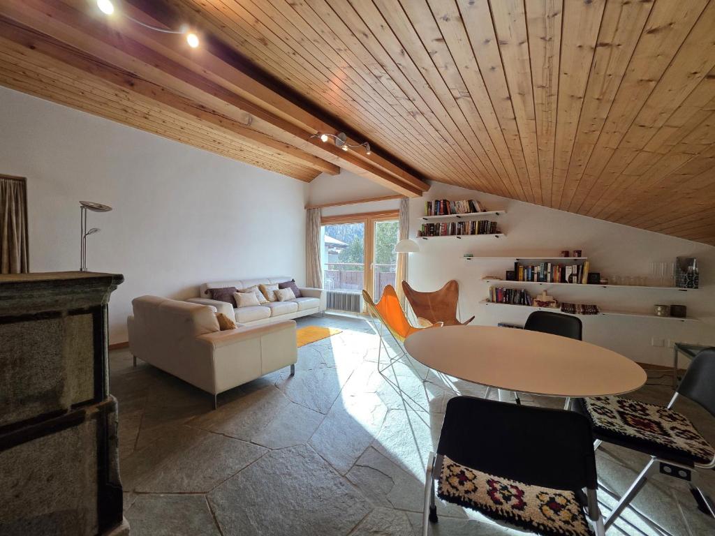 Vallesia Penthouse - 3