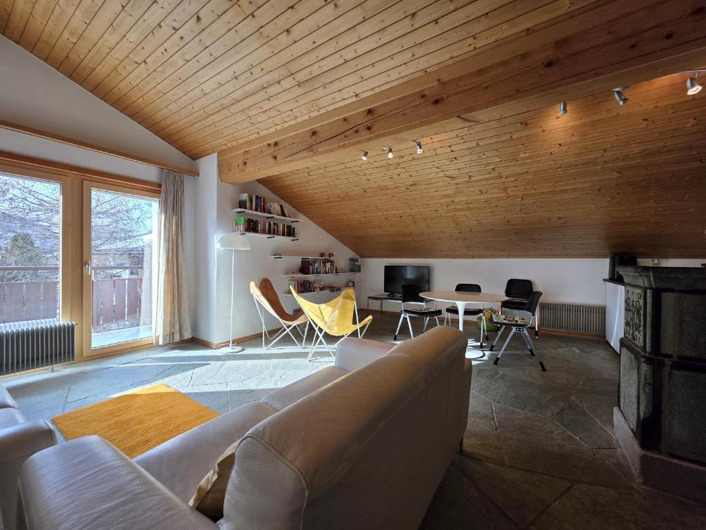 Vallesia Penthouse - 2