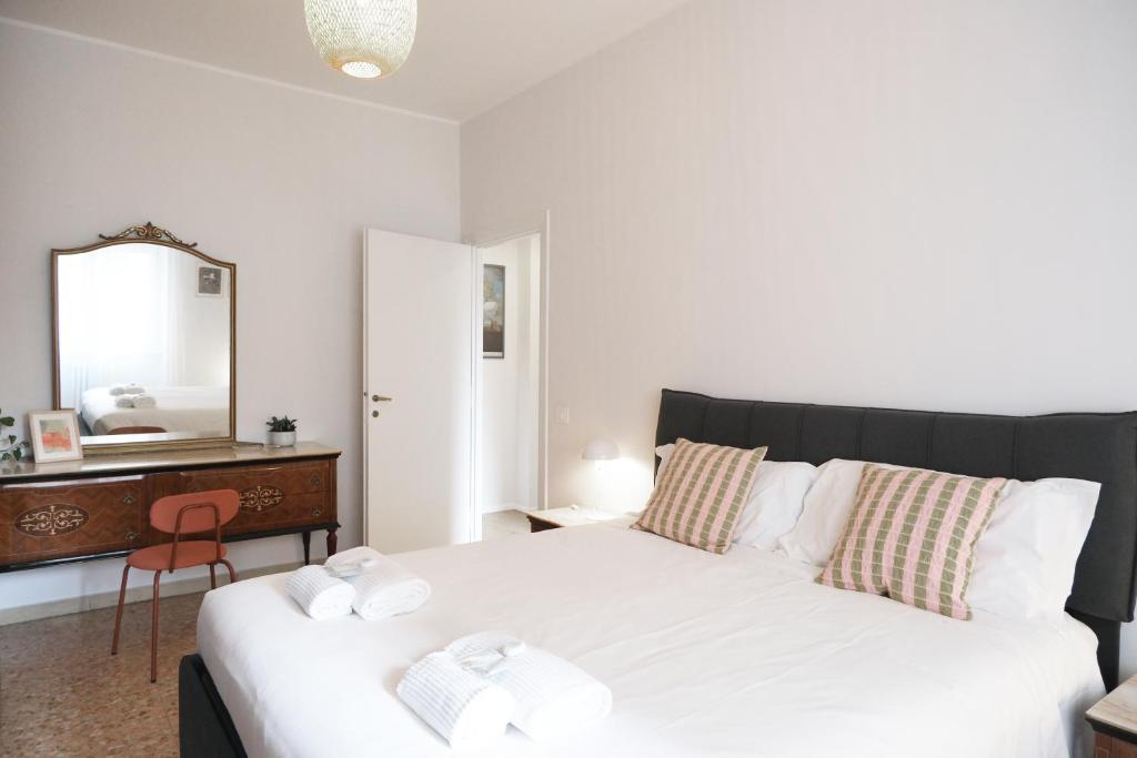 Bright Apartment with Balcony near Rome Centre & Metro - 1