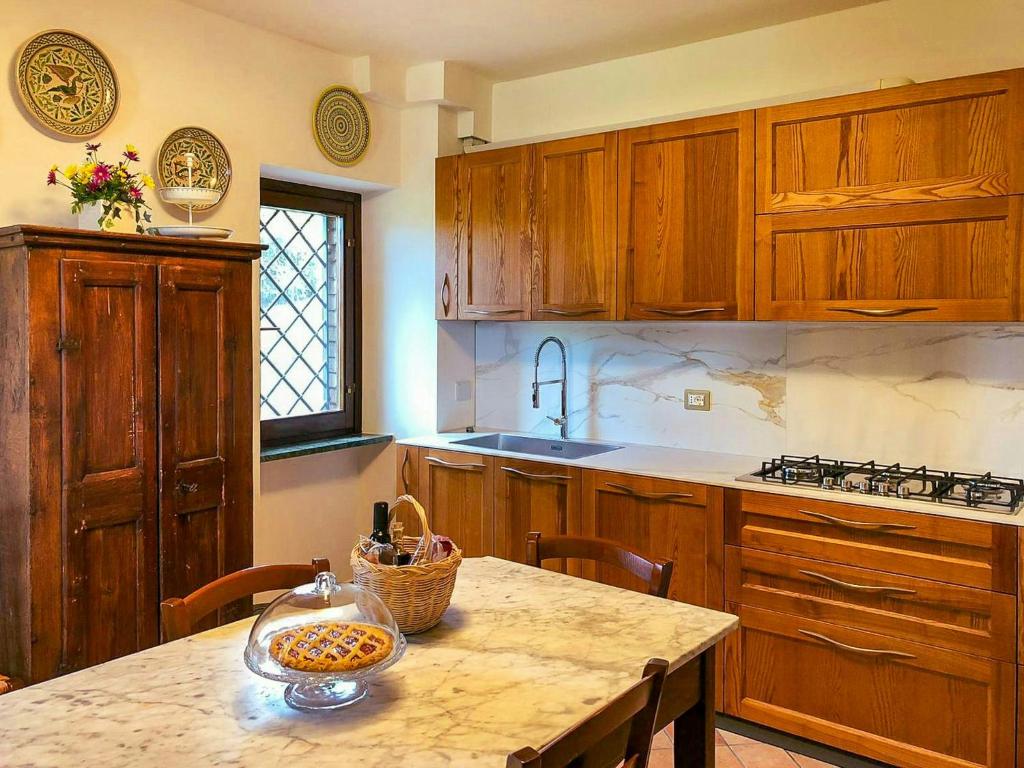Historic Villa Among Olive Trees Near Assisi - 5