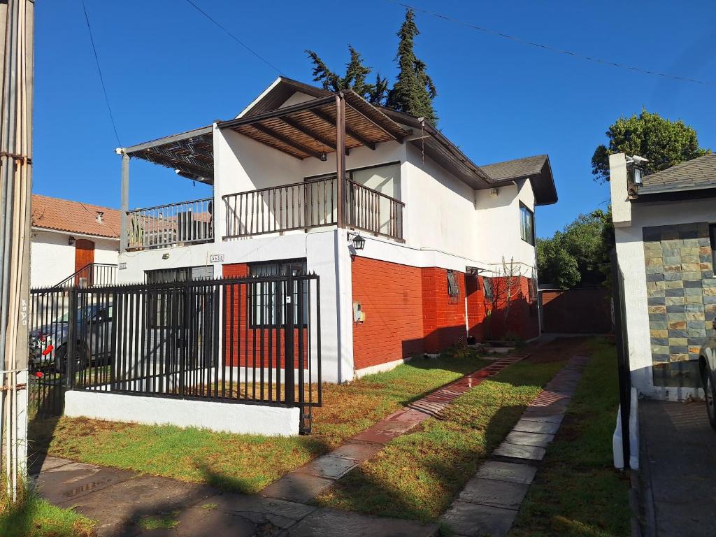 arriendo casa sector avenida del mar - 1