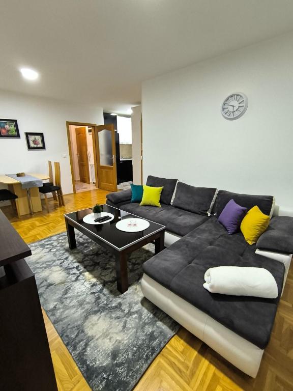 Sarajevo Apartman L&S,Airport, Stup, Tibra,Ilidža - 1