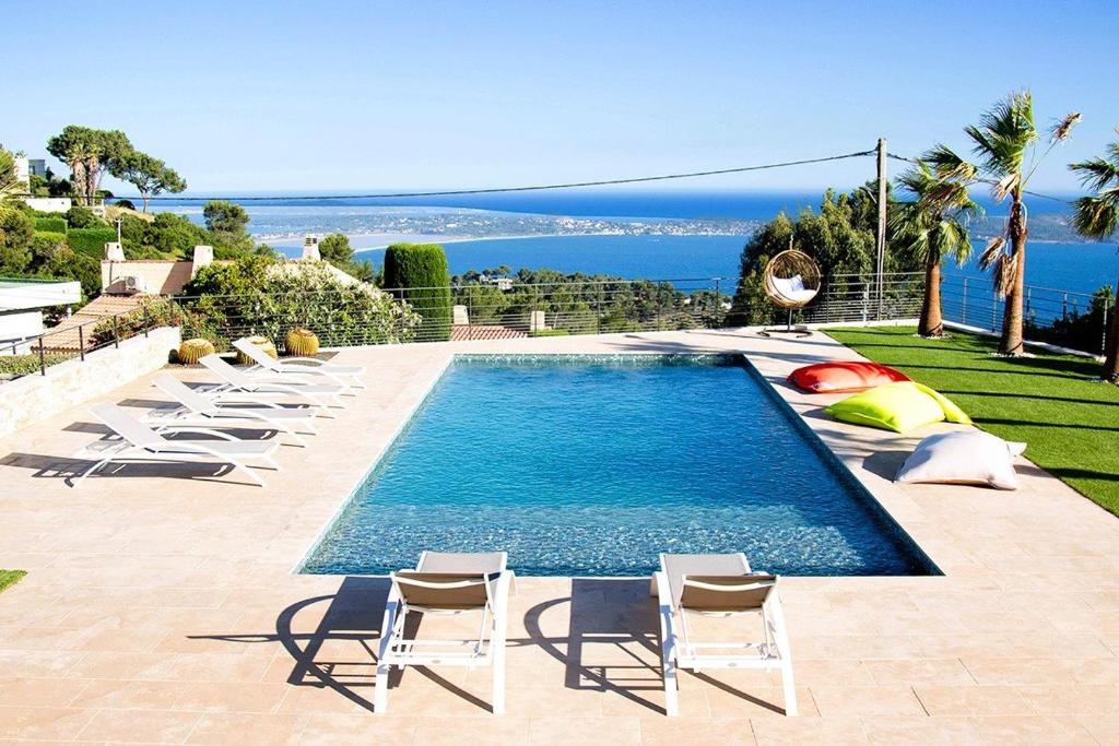 Villa Françoise pour 10 personnes avec vue mer et piscine chauffée à Carqueiranne - 3