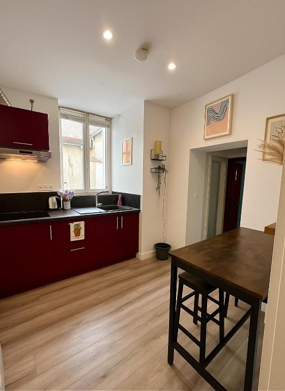 Cozy equipped studio and parking - city center - 1