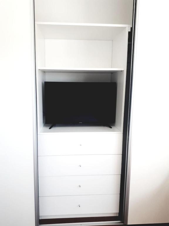 Hermoso departamento en complejo residencial - 4