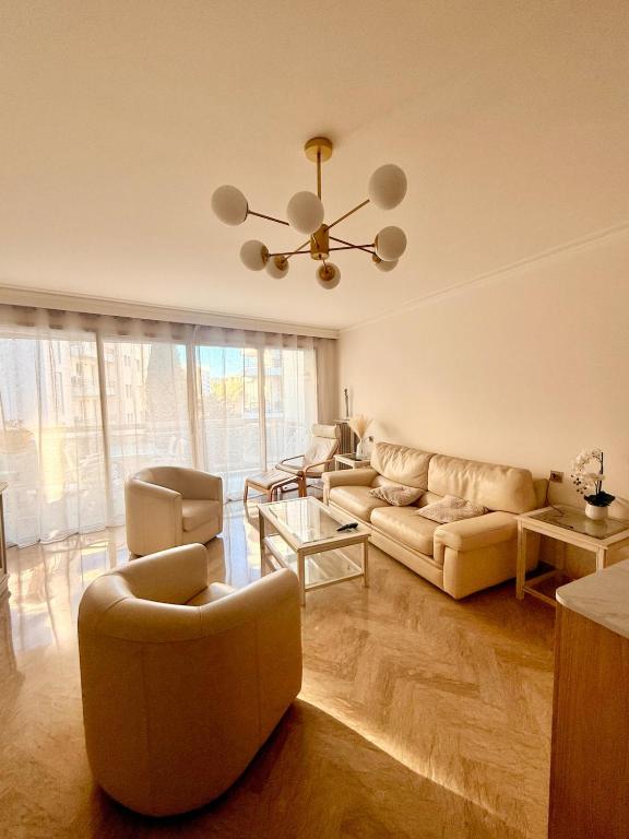 Elegance et Serenity Luxury apartment 50 m from the beach - 1