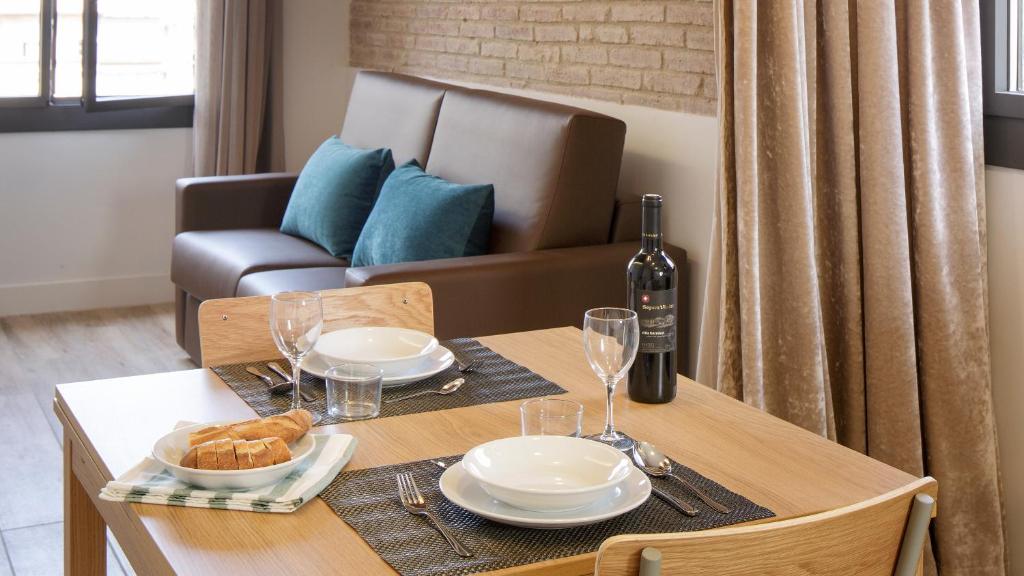 Hotel Sagrada Familia Apartments - 4