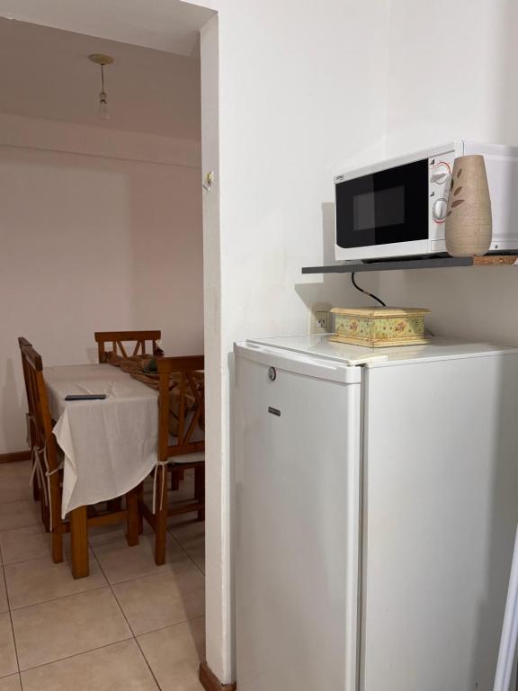 Departamento Microcentro a pasos de Neoclinica - 2