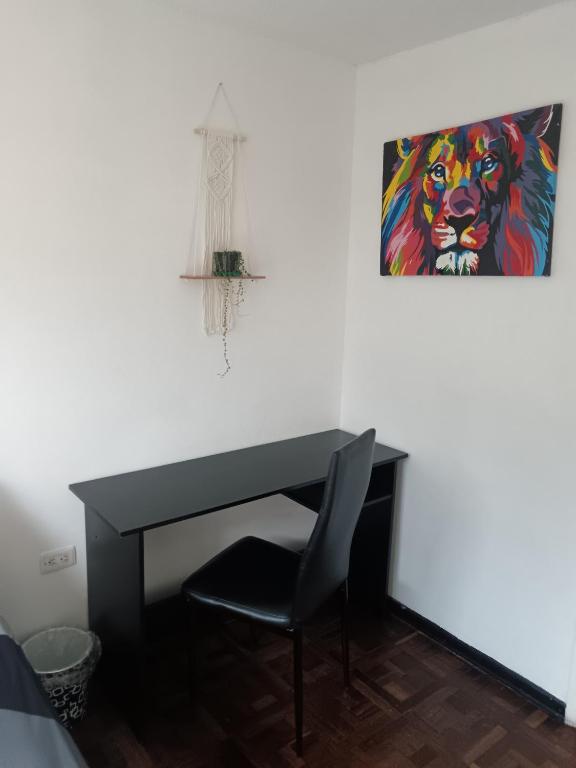Habitación con cama doble, baño privado y patio - 3