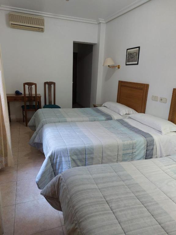 Hostal Rivera Atocha 79 - 3