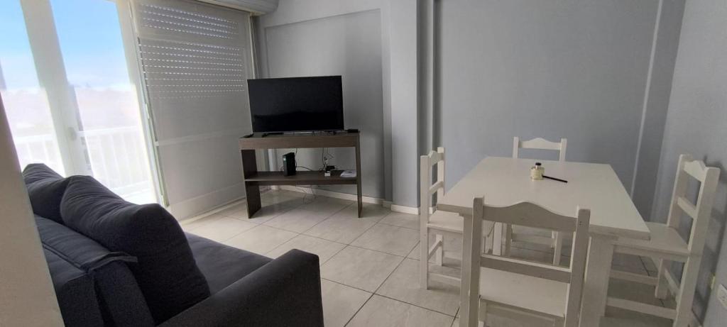 Mar del Plata una cuadra del mar y tres del centro - 1