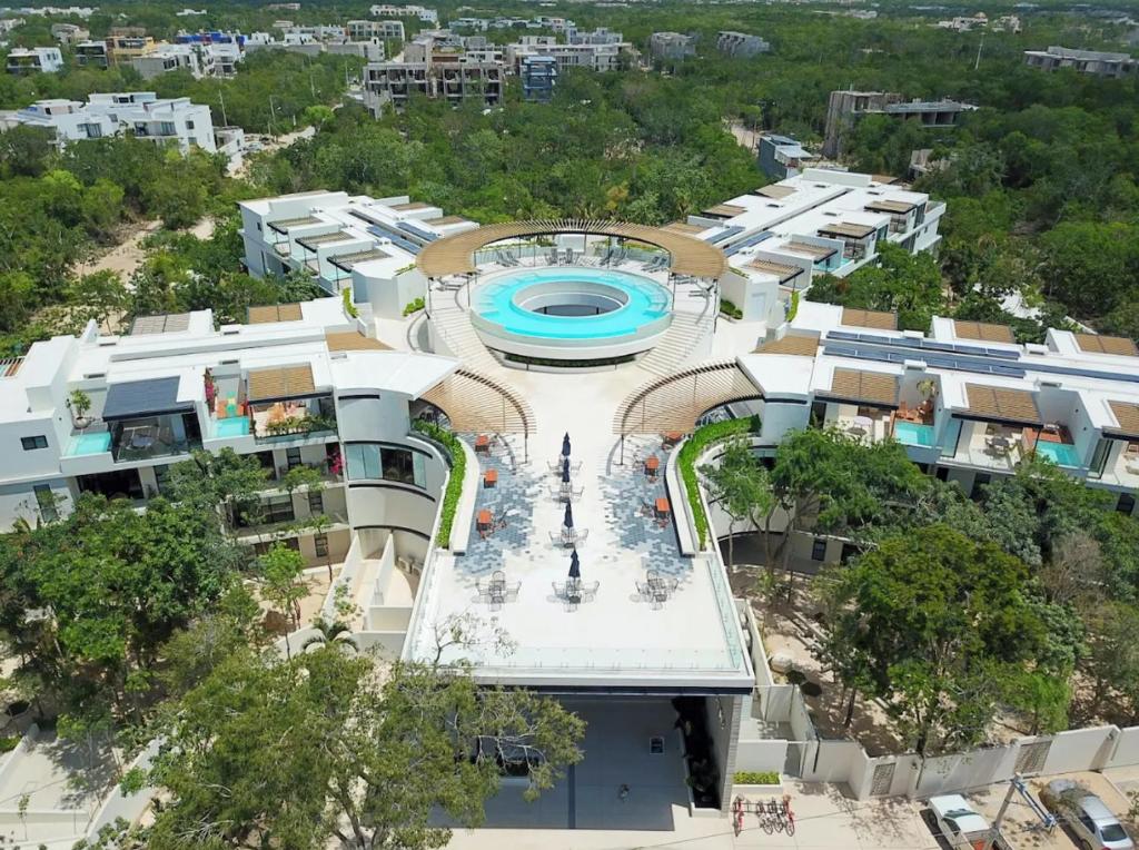 Panoramic 1-BR Studio,Garden, 360º Pool & Gym - 4