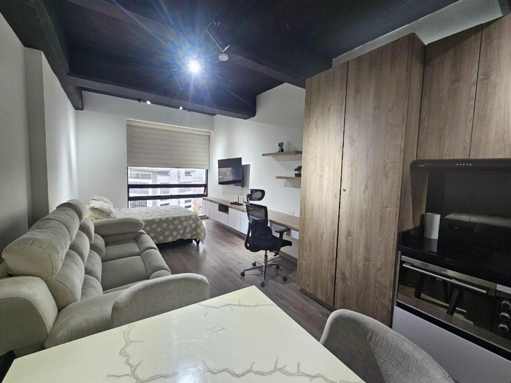 708 Loft North Point Studios II - 1
