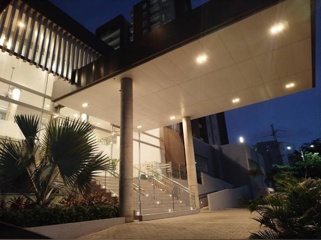 Apartamento cerca Malecón y CC mall plaza - 1