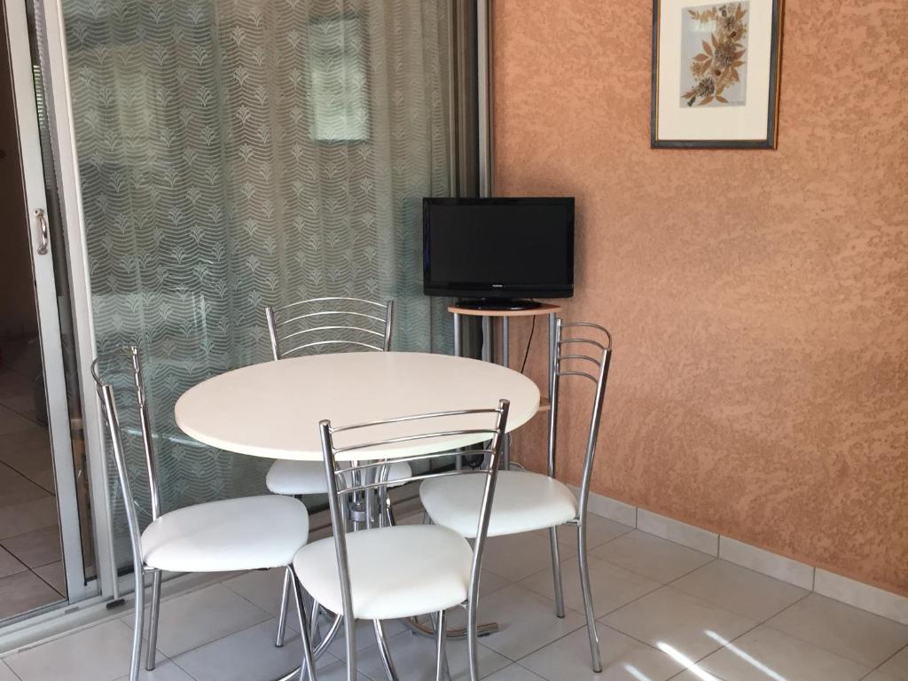 Rez-de-jardin avec Parking Privé pour 4 pers - FR-1-837-71 - 5