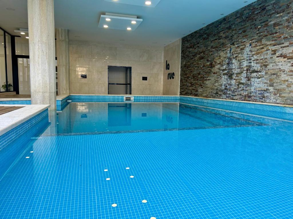 A estrenar frente al mar con Piscina y garage - Premium - 1