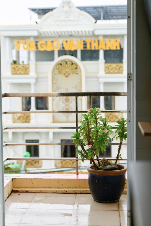 Nhà Khách Vạn Thành