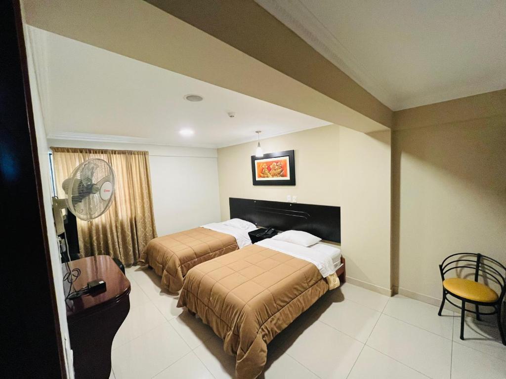 Royal Garden Hotel - 2