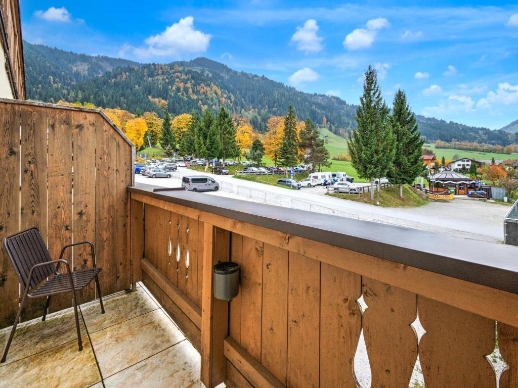 Ski-In Ski-Out Brunner Apartment Top 2 - 5