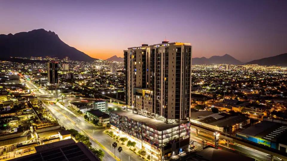 Top Modern & Exclusive Apartment with Private Parking - 2