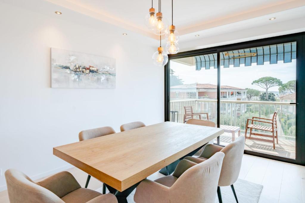 COZYSTAY - Appartement luxe 4P avec terrasse & vue mer à Cannes - 4
