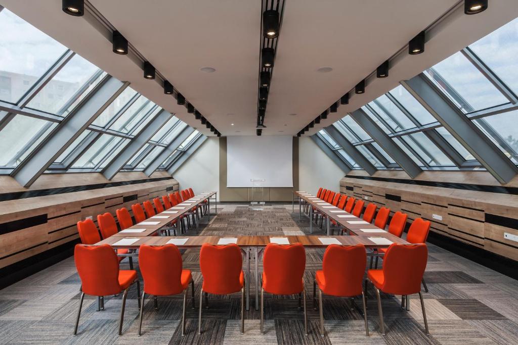 Tárgyalóterem/bálterem