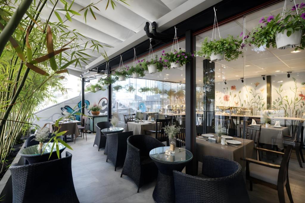 亞洲露比中心點酒店 (Asian Ruby Center Point Hotel)