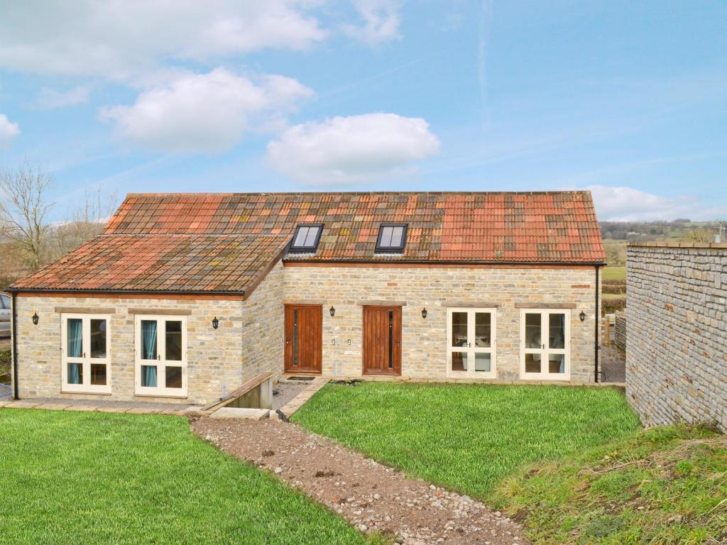 The Old Stable, West Pennard - pet-friendly stay