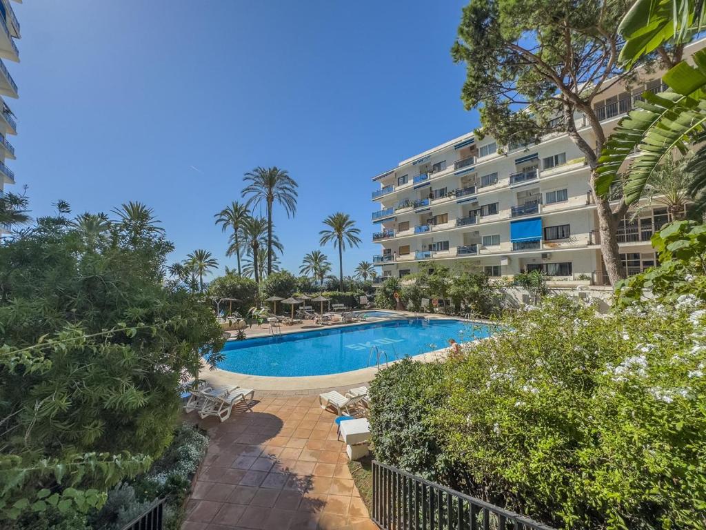Skol 131 - Studio at Skol Building in Marbella centre with sea views. - 3