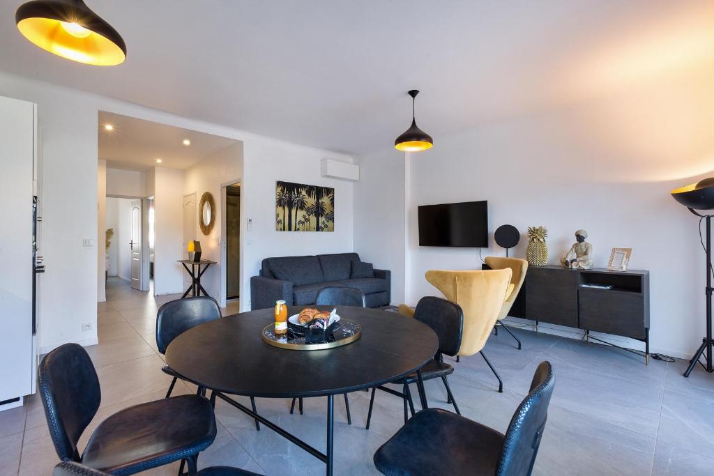 YELLOW DUBOY D'ANGERS 2 Bedrooms - 4