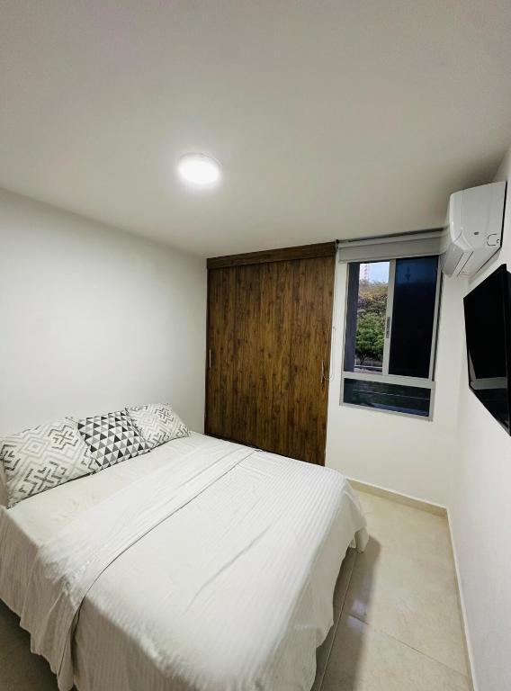 cool and quiet apartment in front of the urban forest - 4