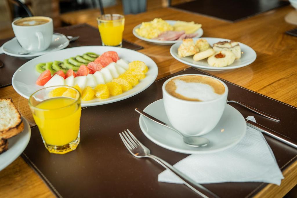 RentUp - Las mejores vistas de San Martin, Volcan Lanin Chapelco y Lago Lacar - 3