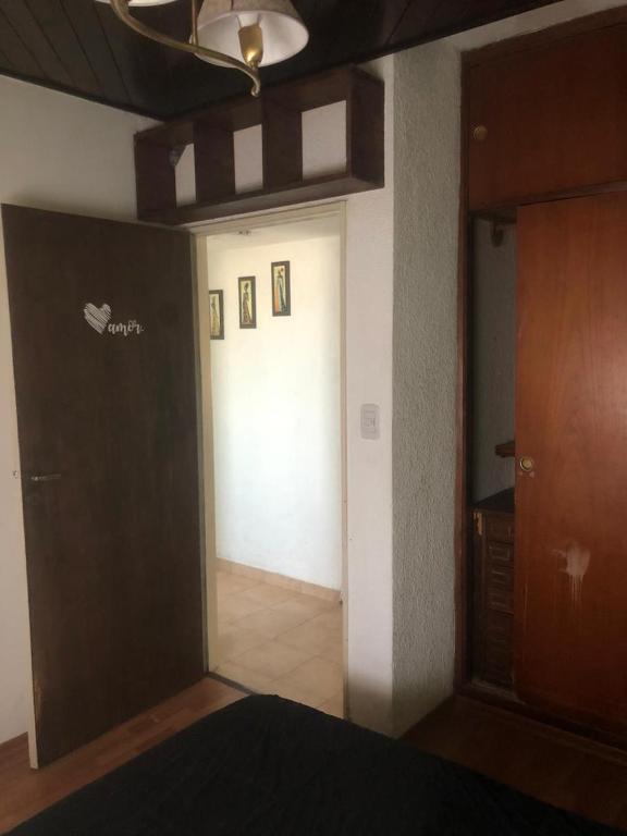 Amplio Dpto para 5 personas, SOLO FAMILIAS, cerca del Puerto y centro de Alem - 2