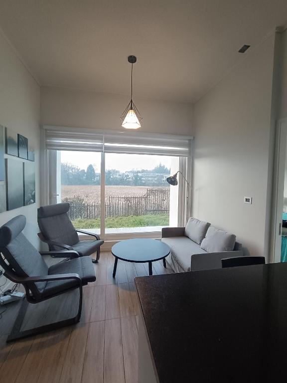 Departamento con patio Isla Teja - 3