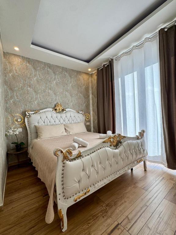 Attractive Room - 6 - 1