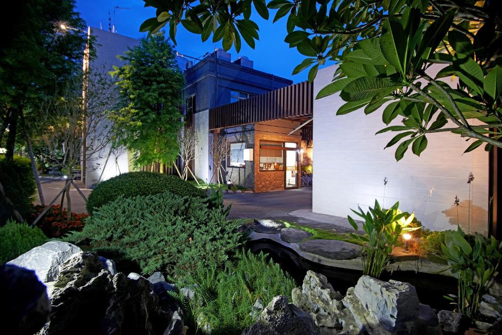 Exterior view, Region Motel in Changhua