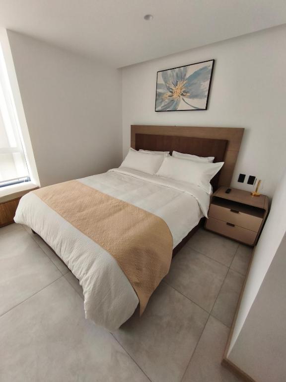 Apart Studio de Lujo La Carolina Piso Alto, Piscina, Jacuzzi, Padel, Gym - 2