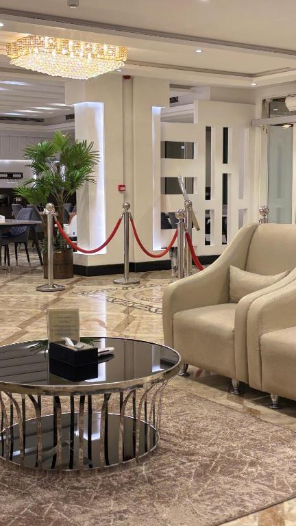 フロント・ロビー