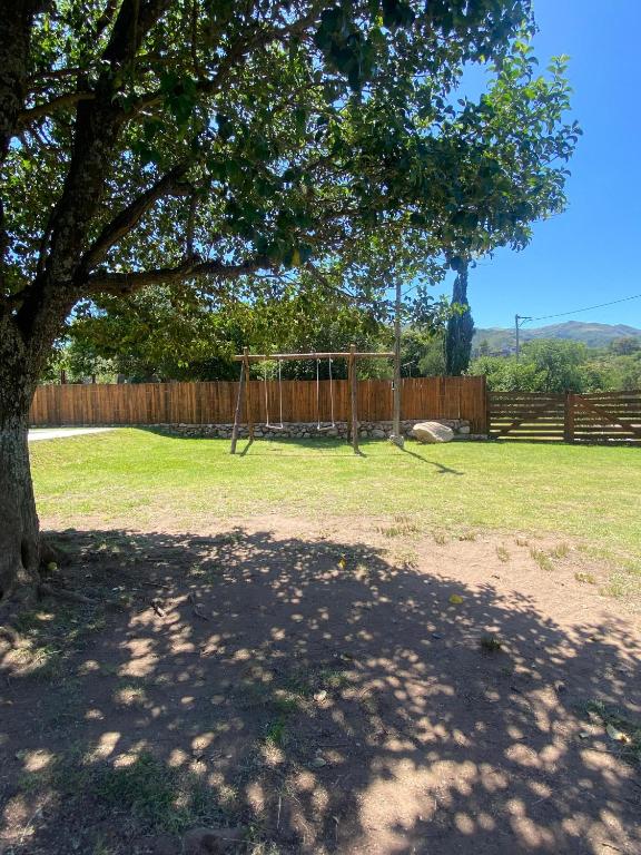 Aquellos Diaz- Cabaña con vista a las Sierras - Pileta - Wifi - Cochera techada - Pet Friendly - 4
