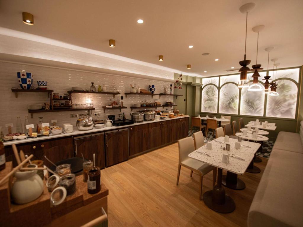 ホテル メルキュール パリ オペラ グラン ブールヴァール (Hotel Mercure Paris Opera Grands Boulevards) 館内設備