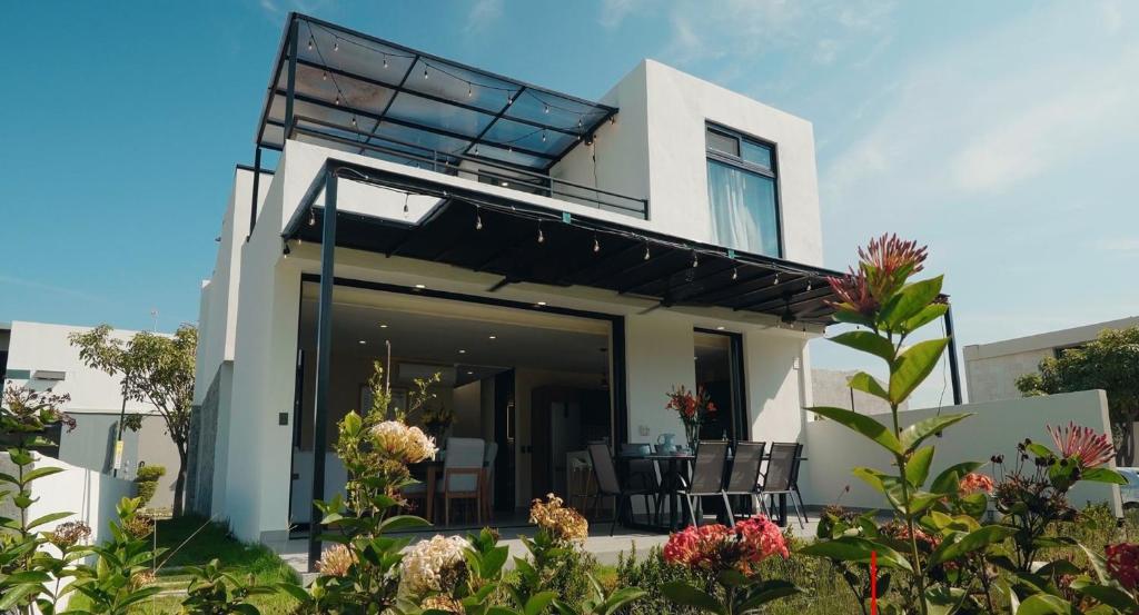 iKAL 93 Casa Nido de Mar 9 Persons Occupancy, Pool, 7 Beds - 4