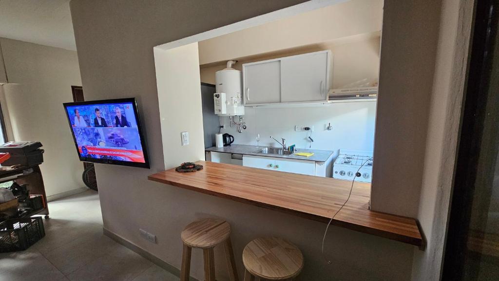 Excelente Departamento Azcuenaga - 5