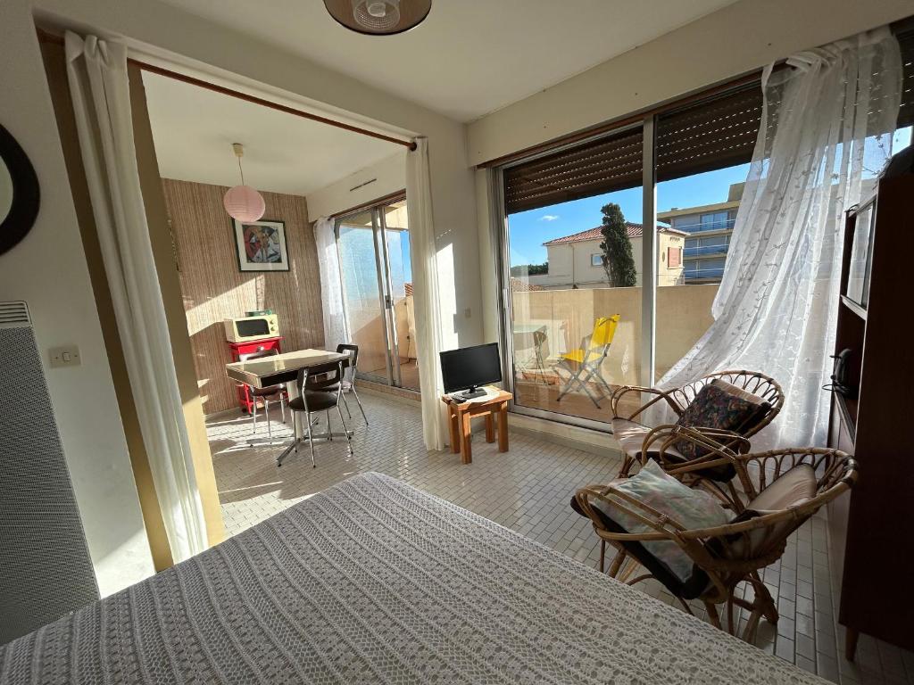Studio avec balcon et parking en bord de plage - FR-1-837-77 - 3