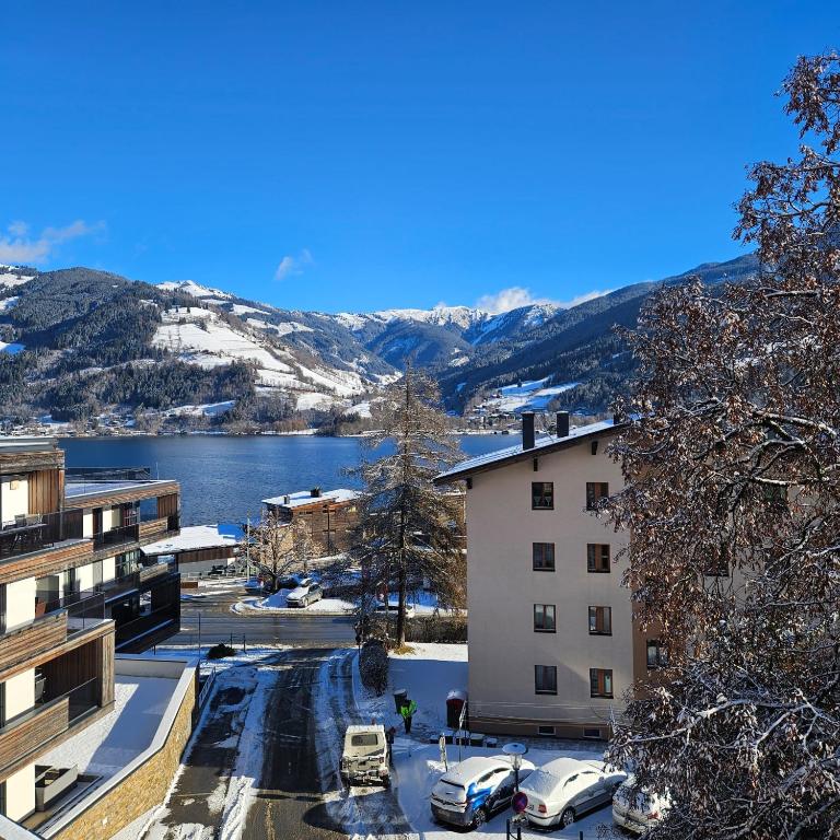 Zell am See Lake View Apartment - 2